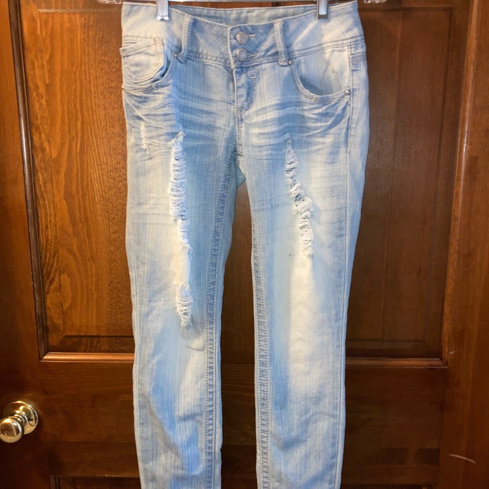 Juniors Size 1 jeans, Almost Famous
